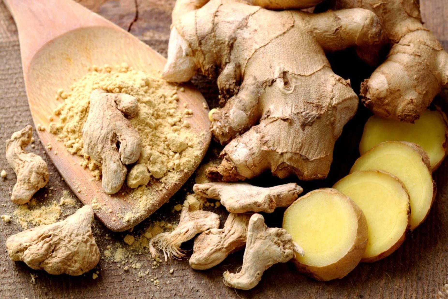 Fresh and powdered ginger – natural anti-inflammatory and immune-support ingredient for clean energy and recovery